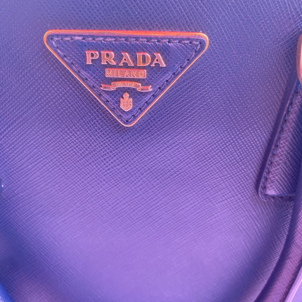 PRADA Open Promenade Saffiano Leather with Structured Dome Design - Picture 5 of 16